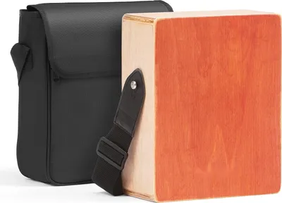Obrázok produktu pre Cajon - Box bubon - S gitarovou strunou - Ľahký - S taškou na prenášanie - Nastaviteľný popruh - Pre začiatočníkov a profesionálov - 23 x 10 x 28 cm