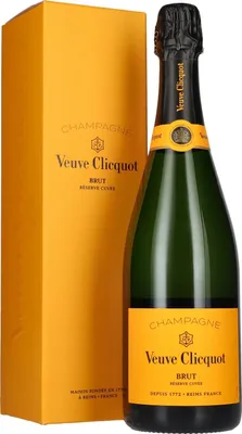 Produktbild von Veuve Clicquot Champagne Brut Réserve Cuvée 12,5% Vol. 0,75l in Geschenkbox