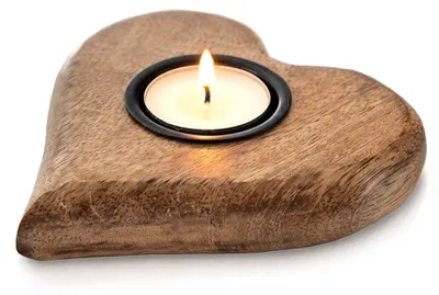 Produktbild von Herzförmiger Teelichthalter aus Mangoholz, 12,5 x 12 cm