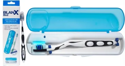 Produktbild von BlanX UV-Zahnbürsten-Sanitizer & Mundhygieneset für 3 Zahnbürsten