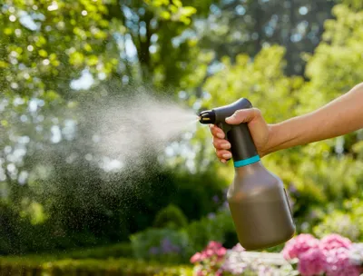 Produktbild von Gardena 11110-20, Schwarz, 0,75 l, 1 Stück(e)