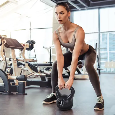 Produktbild von Sweiko Kettlebell Kugelhantel 8 kg Gewicht-Hantel mit Sand befüllt für Anfänger Schwarz