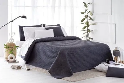 Produktbild von Unyqoos® 100% Mikrofaser-Bettdecke, extra weich – Ganzjahresdecke 180 x 260 cm, dunkelgrau, ultraschallversiegelt, waschbar bei 30 °C