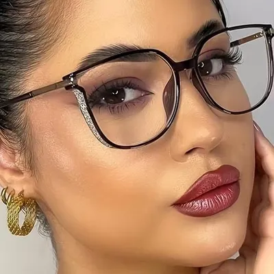 Produktbild von Damen Lesebrille 2,0 feminin schwarz mit silbernen Applikationen Brille Cat Eye