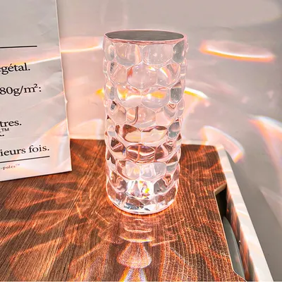Produktbild von (Wassertropfen) Crystal Diamond Tischlampe, 16 Farben USB-Lade-Touch-Lampe Nachttischlampe mit Fernbedienung, LED-Schreibtischleuchten mit Acrylstrahlen