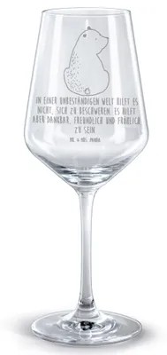 Produktbild von Mr. & Mrs. Panda graviertes Weinglas Bär Schulterblick - Transparent - Geschenk, glas für rotwein, Weisheit, Rotweinglas mit Gravur, Burgunderglas, Kelch, Selbstachtung