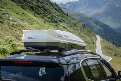 Produktbild von YAKIMA Dachbox Skytour 420 L weiß hochglanz