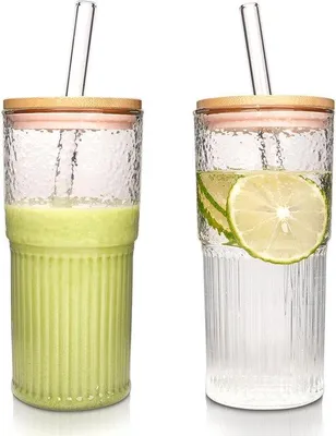 Produktbild von Famanu Gläser mit Deckeln und Strohhalmen - 625 ml - wiederverwendbare Smoothiebegleiter