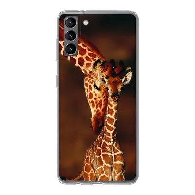 Produktbild von MuchoWow® Handyhülle Schutzhülle Hülle für Samsung Galaxy S21 Plus Giraffe - Kalb - Porträt Silikon Softcase Handy Hülle - Handy-Tasche