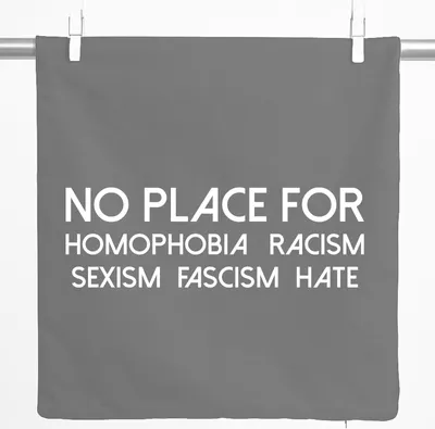 Produktbild von Huuraa Kissenbezug No Homophobia Racism Hate 40x40cm Steel Grey Baumwolle Dekokissenbezug Geschenkidee