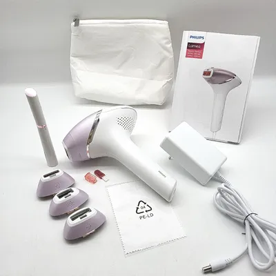 Produktbild von Philips Lumea IPL 8000 Series Haarentfernungsgerät – Alternative zur Laser-Haarentfernung – mit Korrekturtrimmer & 4 Aufsätzen für Körper, Gesicht, Bikinizone & Achselhöhlen (BRI949/00)
