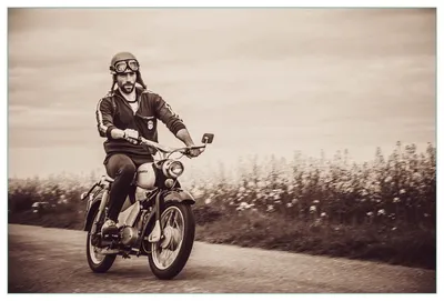 Produktbild von Wallario Küchenrückwand selbstklebend, Größe: 90 x 60 cm, Motiv: Simson Fahrer in der DDR in Sepiafarben | Spritzschutz | abwischbar | pflegeleicht | in
