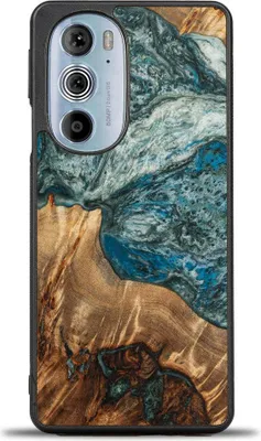 Produktbild von Holzhülle Bewood Unique Planets - Erde für Motorola Edge 30 Pro