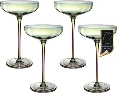 Produktbild von Intirilife 4x Martini Glas mit Regenbogen Schimmer und Wellenform - 140 ml Füllmenge - Cocktail Glas Schale Spülmaschinenfest Kristallglas stoßfest