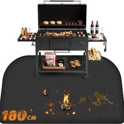 Produktbild von Famanu Grillmat Hitzebeständig - 180 x 100 cm - Faltbare Schutzmatte für Grill und Feuerstelle