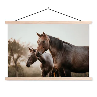 Produktbild von MuchoWow® Textilposter Pferde - Natur - Braun 60x40 cm mit holzfarbenen Rahmen - Bilder