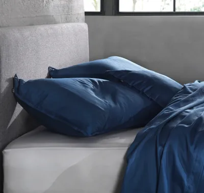 Produktbild von Zo!Home Bettwäsche Satinado 1 Bettwäsche 240x220cm mit 2 Kopfkissen 60x70cm 100% Baumwolle Mako-Satin Navy Blue