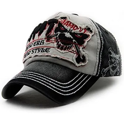 Produktbild von Sporty Baseballcap Fight Skull Vintage - Snapback Kappe mit Used-Look, verstellbar, Herren