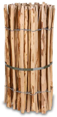 Zdjęcie produktu dla Płot owczarkowy orzech laskowy - Płot ogrodowy 5 m x 70 cm - Płot zwijany 3-4 cm rozstaw listew - Drewno nieimpregnowane