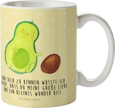 Produktbild von Mr. & Mrs. Panda Trinklernbecher Avocado Kern rollt - Gelb Pastell - Geschenk, Plastikbecher, Kindertasse, Liebe, Avocados, Pott, Geburtstag, Kunststoffbecher, Love, Baby