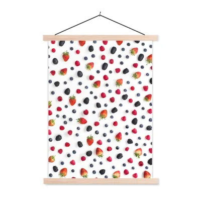 Produktbild von MuchoWow® Textilposter Rote Früchte - Heidelbeere - Erdbeere 120x160 cm mit holzfarbenen Rahmen - Plakatkarton
