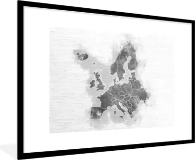Produktbild von MuchoWow® Gerahmtes Poster Karte - Europa - Schwarz - Weiß 90x60 cm - Poster mit Schwarzem Bilderrahmen Wandposter Rahmen Foto Bilder - Wanddekoration - Fotos