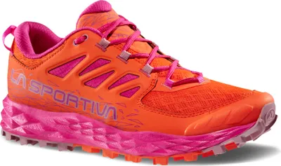 Trailrunning-Schuhe für Damen in leuchtendem Orange und Pink von La Sportiva; Modell Lycan II Woman.