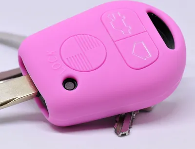Produktbild von Auto Schlüssel Hülle Silikon Schutz Cover Rosa kompatibel mit BMW E36 E39 E34 E38 3er 5er 7er E32 8er E31 3 Tasten Funk Fernbedienung