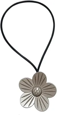 Produktbild von Magnetisches Armband in Blumenform – kein Bohren erforderlich, blumenförmiger Seilschmuck