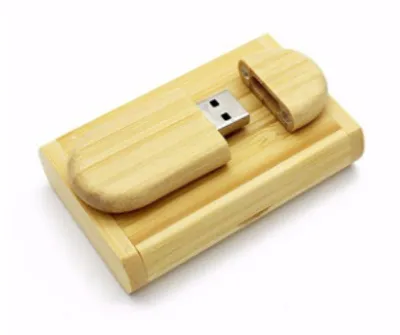 Obrázok produktu pre Sada: USB drevený ovál 3.0 16GB a drevený box, bambus
