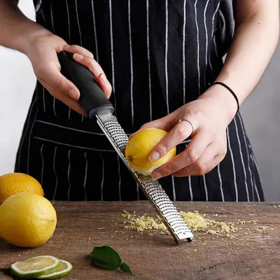 Produktbild von Reibe - Küchenreibe - Zitronenreibe - Käsereibe - Reiben - Küchenzubehör - Küchenbedarf