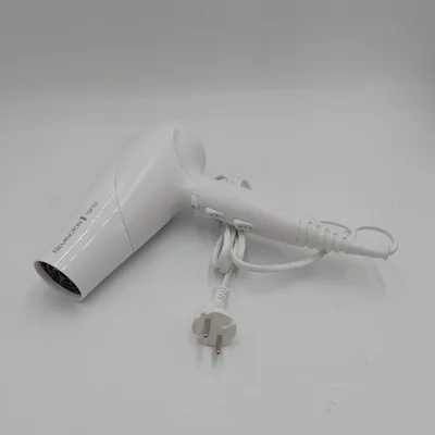 Produktbild von Remington Haartrockner Stylinggeräte Haarpflege Ionenpflege Keramik Ring 2200 Watt Pflege