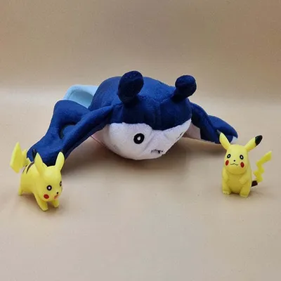 Produktbild von Pokemon Mantax Kuscheltier - 20 cm Plüschtier Mantine
