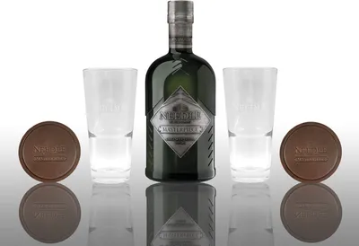 Produktbild von Needle Masterpiece Set - Blackforest Gin 0,5L (45% Vol) + 2x Longdrink Glas und 2 handgegerbte Leder Untersetzer Gratis - [Enthält Sulfite]