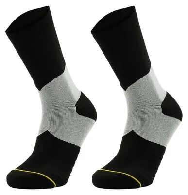 Produktbild von Laufsocken mit gezielter Kompression für optimalen Komfort