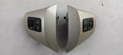 Imagen del producto de Interruptor de volante original para OPEL, referencia 93189051