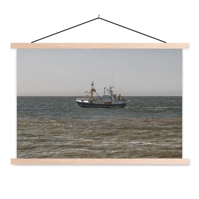 Produktbild von MuchoWow® Textilposter Nordsee - Fischerboot - Wasser 120x80 cm mit holzfarbenen Rahmen - Aufhängeset