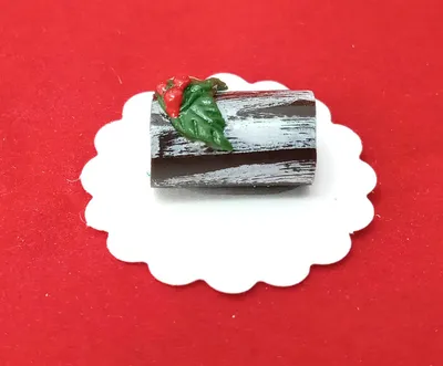 Produktbild von Miniatur Biskutrolle auf Serviette Für 1:12 Puppenhaus. 1,4 cm