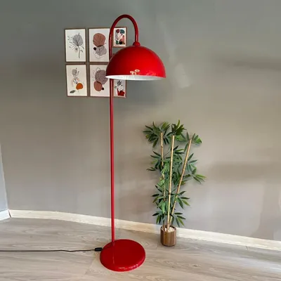 Produktbild von Rote Stehlampe Moderne Dekorative Stehlampe aus Metall