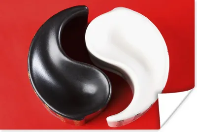 Produktbild von MuchoWow® Poster Yin und Yang Aschenbecher vor einem roten Hintergrund 120x80 cm - Bilder