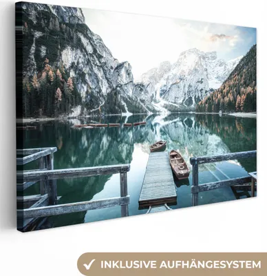 Produktbild von MuchoWow® - Leinwandbilder - Natur - Berge - Schnee - Wald - Boot, Wandbild, Wanddeko Bilder Wohnzimmer, 120x80 cm