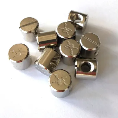 Immagine prodotto di 10 inserti da 12/6 mm per vite della pinna da windsurf