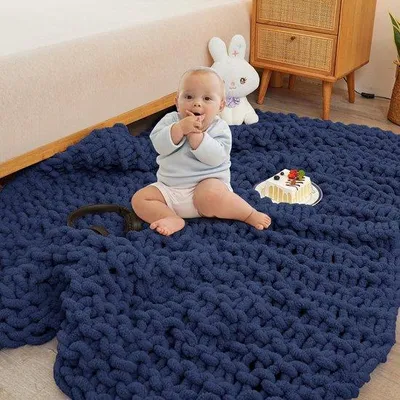 Obrázek produktu pro Unyqoos® 100% ručně pletená, silná, zátěžová deka – pletená deka, rozměry 76 x 101 cm, tmavě modrá