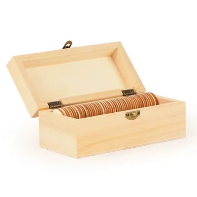 Obrázok produktu pre Schránka na správy s 50 drevenými srdiečkami 15 x 7 x 6 cm