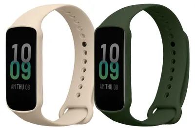 Produktbild von kwmobile 2x Uhrenarmband für Amazfit Band 7 Armband - Fitnesstracker Band Set aus TPU Silikon - Ersatzarmband Smartwatch - Dunkelgrün Beige