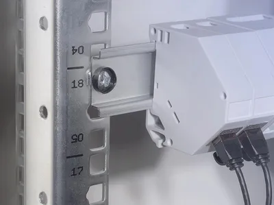 Image de LogiLink Professional MP0087 Rail DIN 19 pouces LogiLink, pour appareils à montage DIN