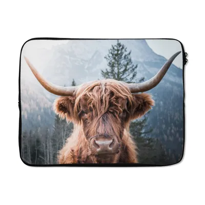 Produktbild von MuchoWow® Laptop Hülle 15 Zoll Schottischer Highlander - Kuh - Berg Laptoptasche - Laptoptasche - Sleeve - Rundum-Schutz