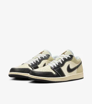 Produktbild von Nike Air Jordan 1 Low "Coconut Milk Black Muslin" Beige/Schwarz, Größe: 46