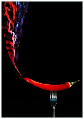 Produktbild von Wallario Premium Glasbild, freischwebende Optik, kräftige Farben, Größe 100 x 70 cm Motiv Rauchende Chili-Schote an einer Gabel