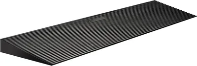 Obrázek produktu pro Gumová rampa – nájezdová rampa pro chodníky – překonávání prahů – protiskluzový povrch – 900 x 200 mm – černá